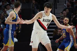 亚洲年轻运动员有女友影响状态？苏群反驳：都20岁了 又不是12岁