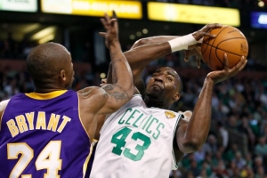 帕金斯：10年我不伤我们能赢湖人 那轮每场都是篮板更多的队赢了