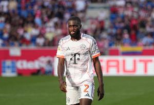 记者：拜仁无意支付于帕要求的2000万欧签字费，皇马等队愿意支付