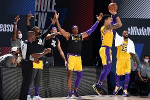 铁林：我效力的湖人进攻水平一般 接球就跟接到手榴弹必须马上投