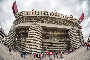 热刺旧将：圣西罗的内部环境很糟糕，更衣室很小且厕所只有一个洞