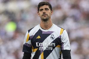 马卡报：库尔图瓦提前结束假期回到皇马阵中，赢得教练组赞赏