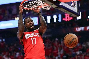 媒体人：感觉火箭可能给伊森准备了5年9000万和4年8000万两份合同