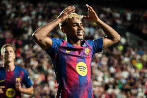 18岁100天！亚马尔成为欧冠历史达到25次出场里程碑的最年轻球员