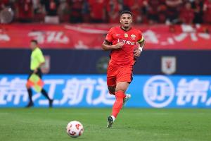 跟队谈海港：联赛关键期的亚冠真不容易，希望蒋光太没事