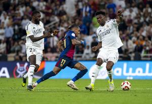 记者：看一场音乐会就够贵了，但这场国家德比的门票比音乐会还贵