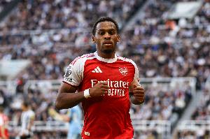 内维尔：廷伯目前实力最接近卡瓦哈尔，能攻善守且前插极具威胁