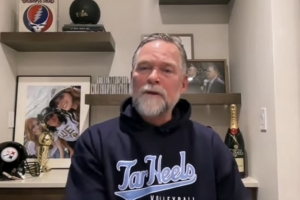 马龙：长达20年我每天早上醒来都想着备战 现在醒来我没有目标了