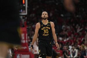 追梦谈库里表现：只要需要上演好戏的场合 他就一定会做到