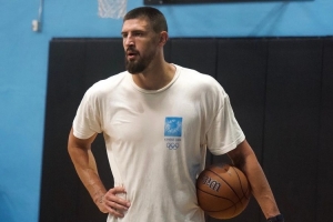 亚历克斯-莱恩多年合同加盟皇家马德里！合同包含NBA跳出条款！