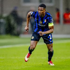 意媒：邓弗里斯预计无缘米兰德比，奥古斯托将顶替他的位置