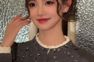 金佳悦在上海时装周遇到Angelababy，两人看上去真有点像啊