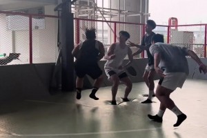 体验黑人身体素质场地卡一次~