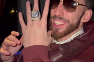 这是什么怪物？看似劲爆的扣篮，实则更加劲爆！