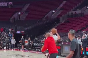 杨瀚森赛前有干扰三分练习，命中率还需提升呀