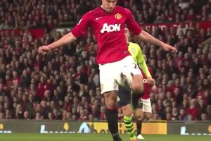 鲁尼不只是传球，他出了一道只有范佩西才能解开的方程式